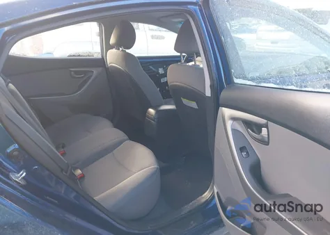 2016 Hyundai Elantra Se z USA, uszkodzony, nr VIN 5NPDH4AE8GH745281